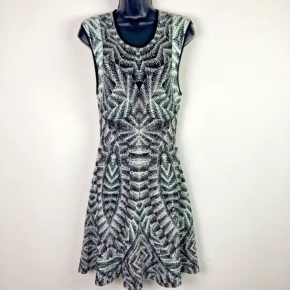Ronny Kobo Malu Dress Size L heavy knit
green gray black print